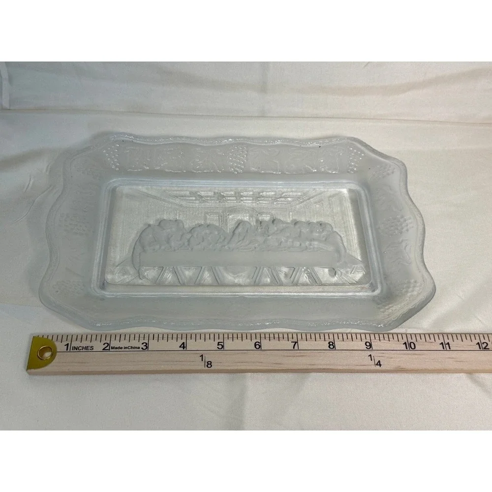 Indiana Glass Last Supper Frosted Glass Tray Embossed Scalloped Edge 11.5in EUC